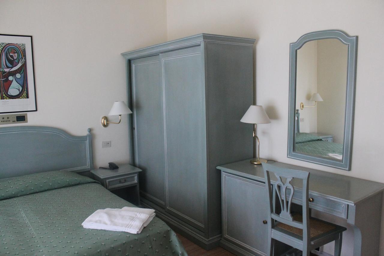 Hotel Silvi Сильви-Марина Номер фото